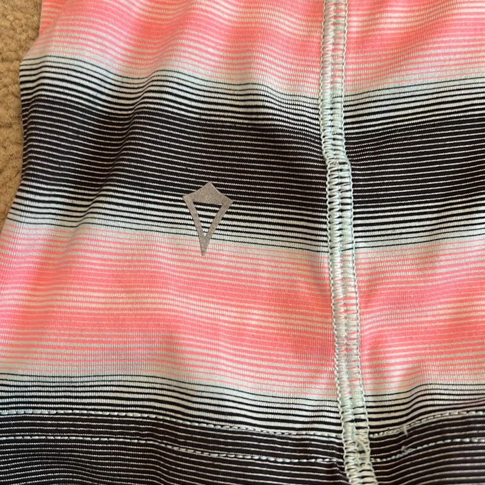 Tee - Picture 9 of 14